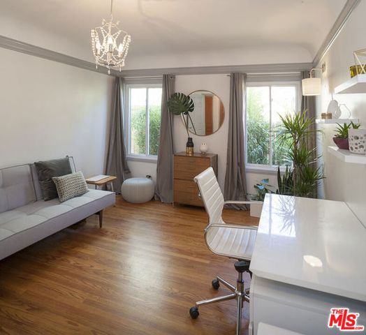 4915 West Boulevard, View Park, CA 90043