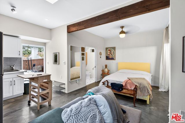 4915 West Boulevard, View Park, CA 90043