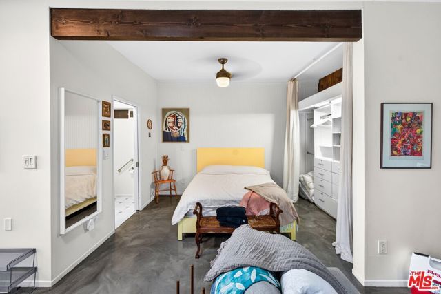 4915 West Boulevard, View Park, CA 90043