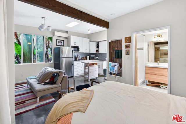 4915 West Boulevard, View Park, CA 90043