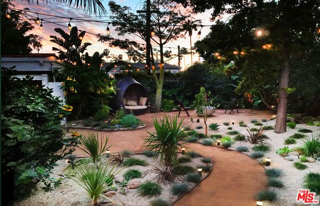 4915 West Boulevard, View Park, CA 90043