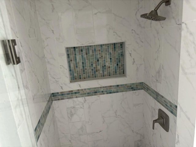 3227 70TH AVENUE N, St Petersburg, FL 33702