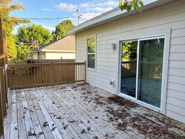 3227 70TH AVENUE N, St Petersburg, FL 33702