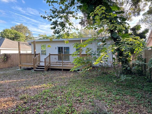 3227 70TH AVENUE N, St Petersburg, FL 33702