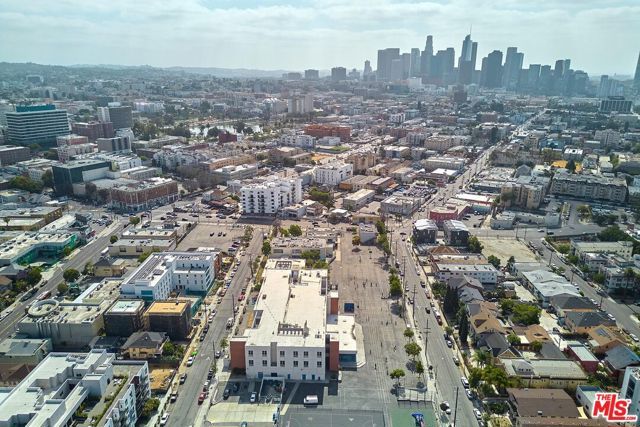 830 S Hoover Street, Los Angeles, CA 90005