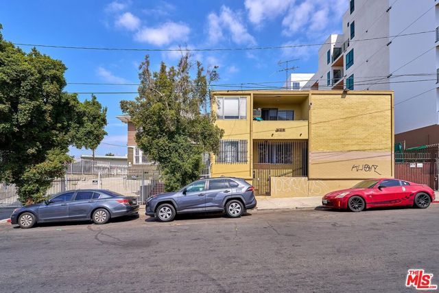 830 S Hoover Street, Los Angeles, CA 90005