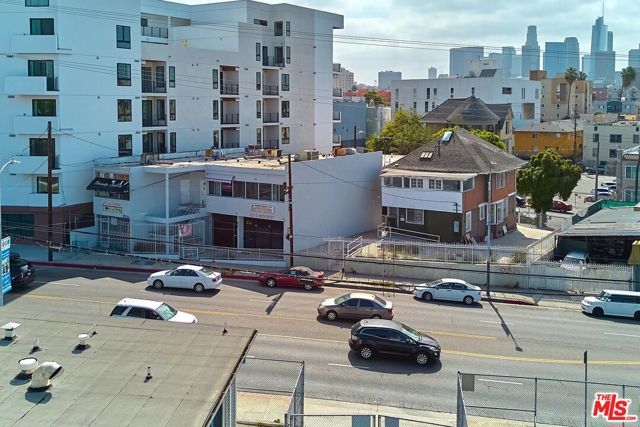 830 S Hoover Street, Los Angeles, CA 90005