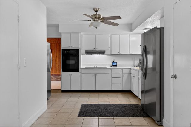 5070 Sc Highway 165, Hollywood, SC 29449