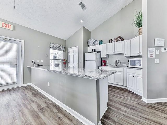 4522 Orchard Trace, Roswell, GA 30076