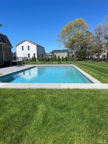 14 Happy Lane, Westhampton Beach, NY 11978