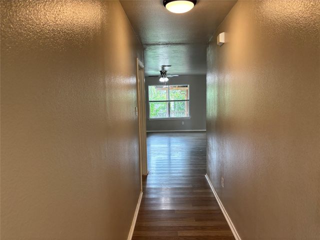 2101 Whistling WAY, Taylor, TX 76574