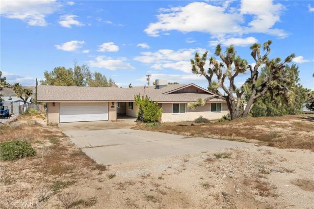 56620 Hidden Gold Drive, Yucca Valley, CA 92284