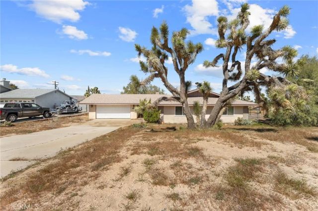 56620 Hidden Gold Drive, Yucca Valley, CA 92284
