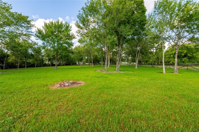 00 Parrish, Santa Fe, TX 77510