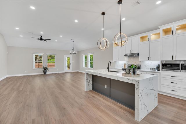 8125 Wetherby Lane, Houston, TX 77075