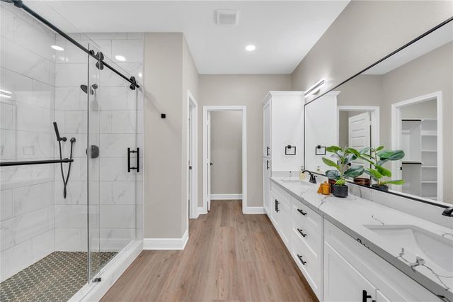 8125 Wetherby Lane, Houston, TX 77075