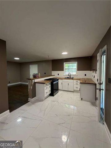 1111 Luther Drive SW, Mableton, GA 30126
