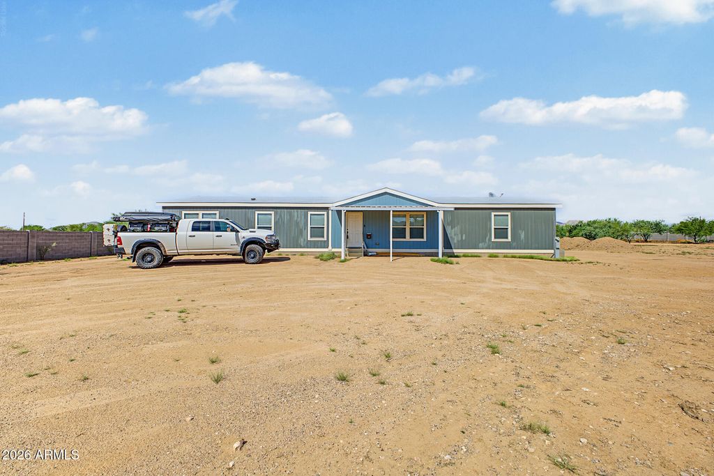 3062 W SMOKETREE Street, Apache Junction, AZ 85120 — exterior