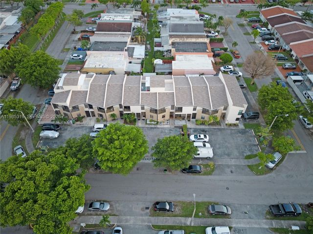 1758 W 58th St 1758, Hialeah, FL 33012