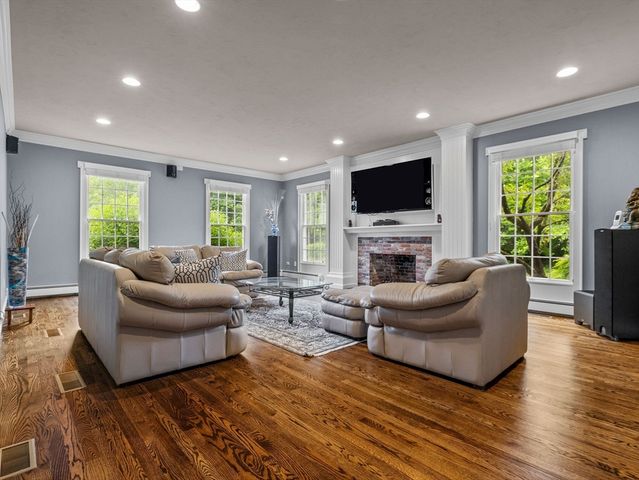 18 Old Colony Dr, Dover, MA 02030