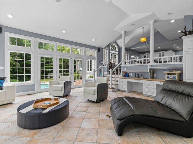 18 Old Colony Dr, Dover, MA 02030