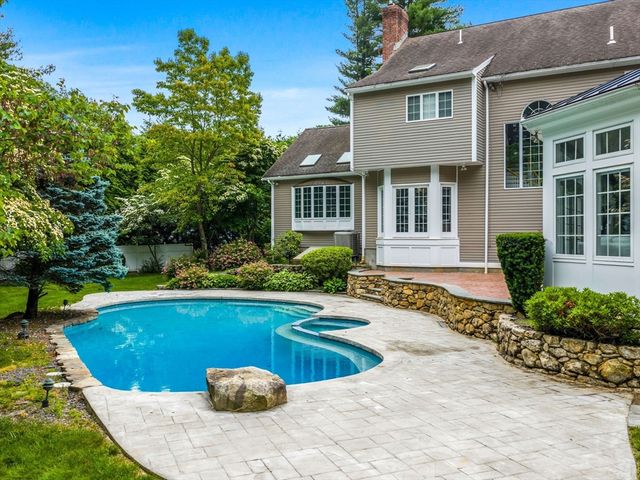 18 Old Colony Dr, Dover, MA 02030