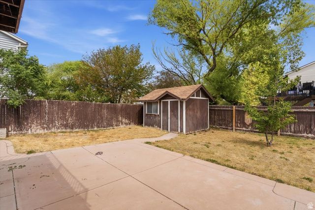 7985 S SAINT IVES LN, West Jordan, UT 84088