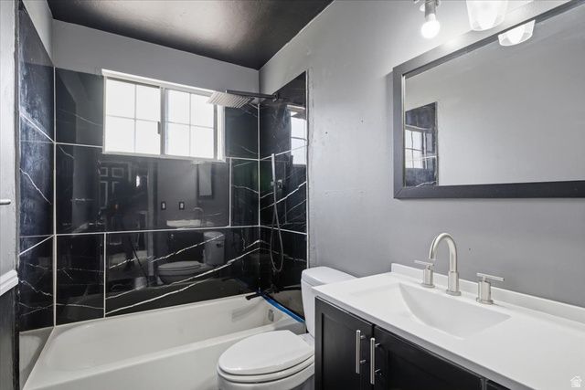 7985 S SAINT IVES LN, West Jordan, UT 84088