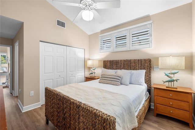 5169 OXFORD DRIVE, Sarasota, FL 34242