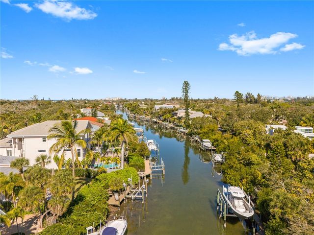 5169 OXFORD DRIVE, Sarasota, FL 34242