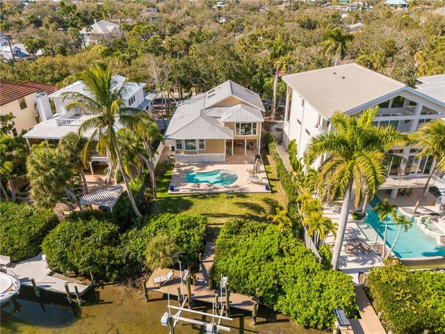 5169 OXFORD DRIVE, Sarasota, FL 34242