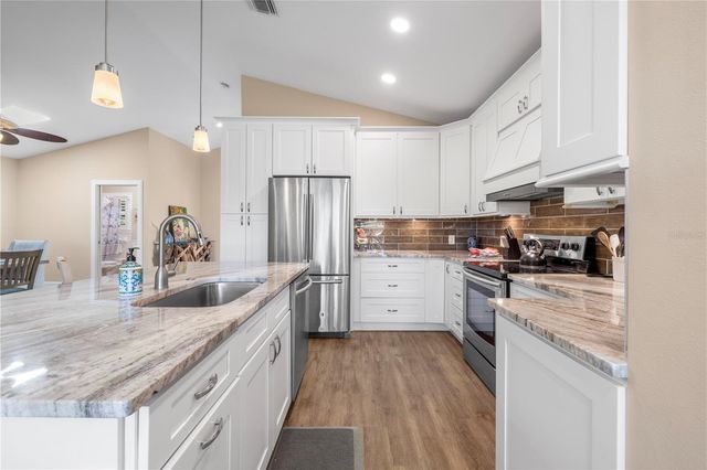 5169 OXFORD DRIVE, Sarasota, FL 34242