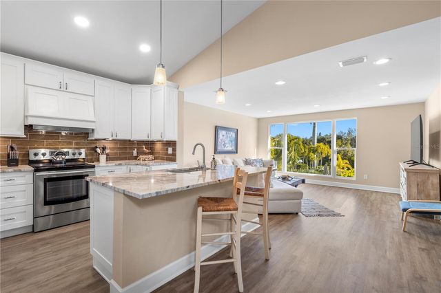 5169 OXFORD DRIVE, Sarasota, FL 34242