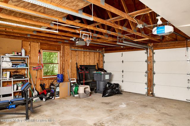 228 State Route 32 S, New Paltz, NY 12561