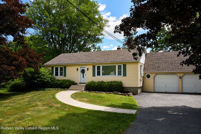 228 State Route 32 S, New Paltz, NY 12561