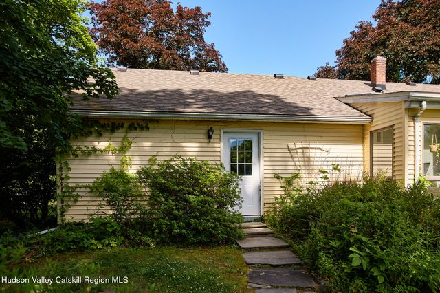228 State Route 32 S, New Paltz, NY 12561