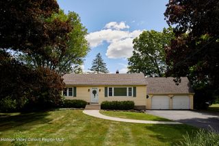 228 State Route 32 S, New Paltz, NY 12561