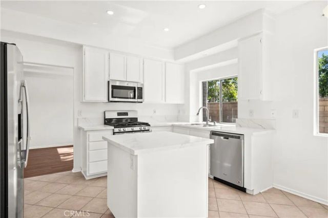 26495 Saint Michel Lane, Murrieta, CA 92563