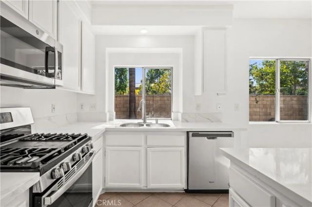 26495 Saint Michel Lane, Murrieta, CA 92563