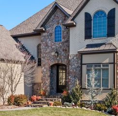 1308 Round Hill Ln, Spring Hill, TN 37174