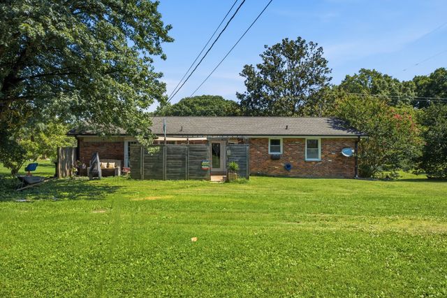 7563 Bethel Rd, Goodlettsville, TN 37072