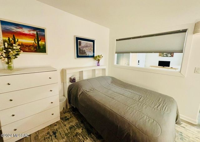 1810 E Blacklidge Dr Apt 105, Tucson, AZ 85719