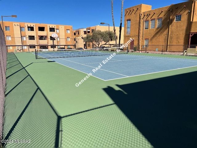 1810 E Blacklidge Dr Apt 105, Tucson, AZ 85719