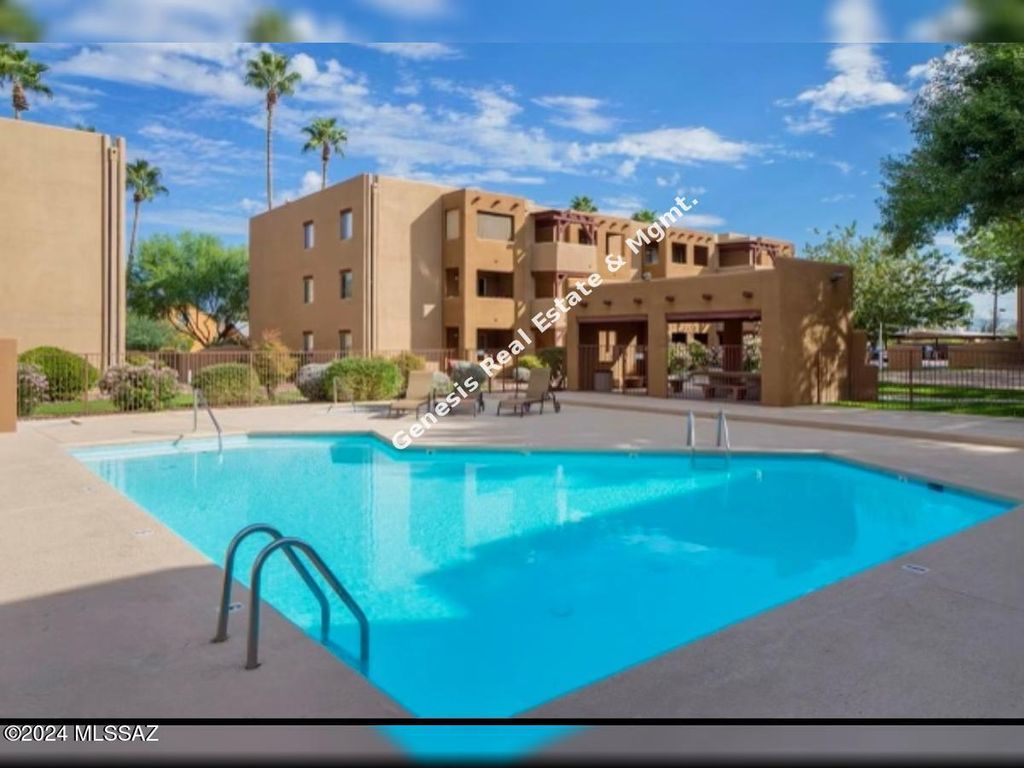 1810 E Blacklidge Dr Apt 105, Tucson, AZ 85719