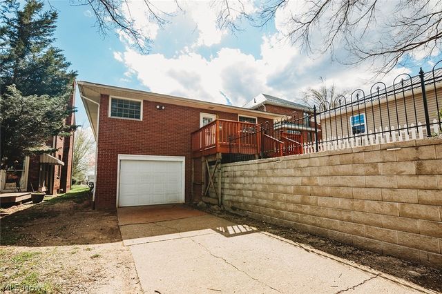 2007 20th Street, Parkersburg, WV 26101