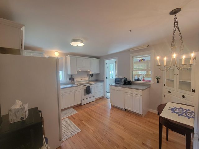 177 Bayview Circle, Osterville, MA 02655