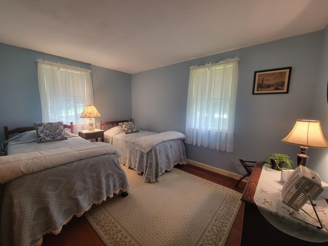 177 Bayview Circle, Osterville, MA 02655