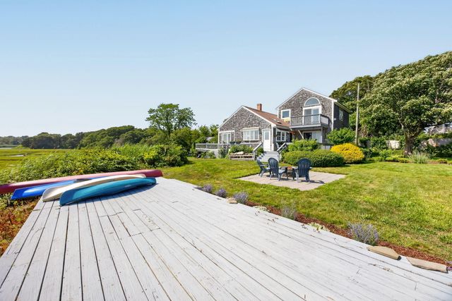 21 Kens Way Street, West Yarmouth, MA 02673