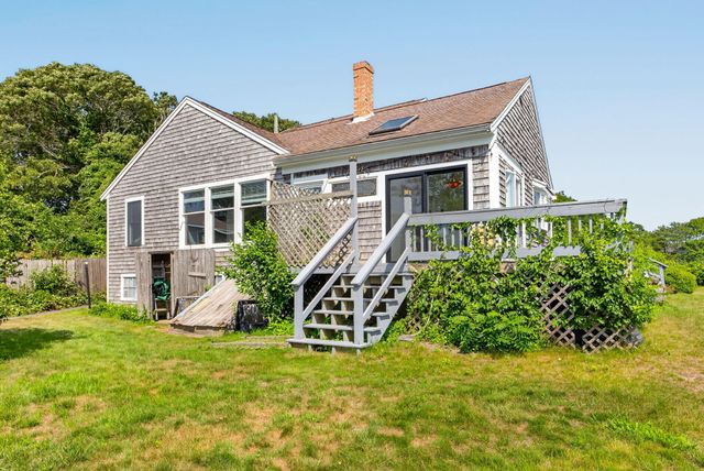 21 Kens Way Street, West Yarmouth, MA 02673