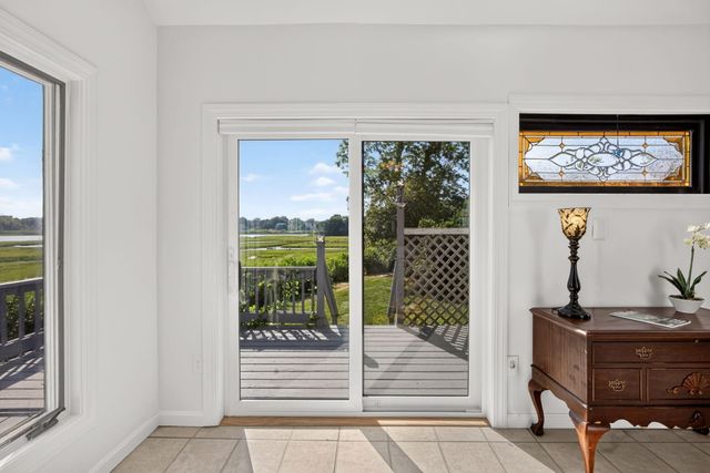 21 Kens Way Street, West Yarmouth, MA 02673